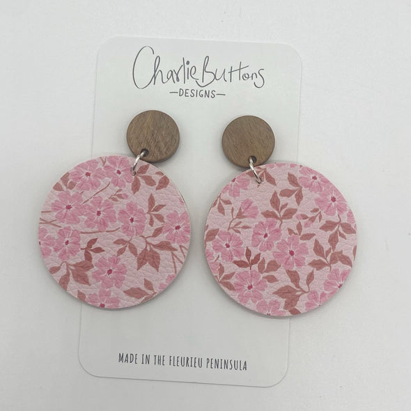 NEW Wooden Floral Round Drop
